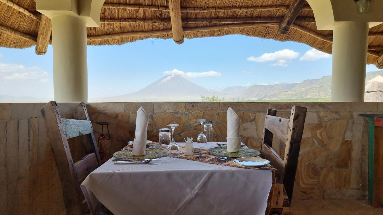 Africa Safari Lake Natron Camping Mtowabaga Buitenkant foto